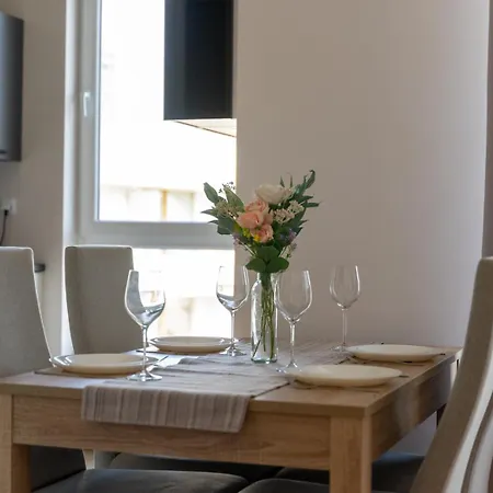 Apartment Wola - Parking And Balcony - By Rentujemy *