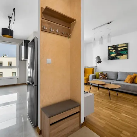Wola - Parking And Balcony - By Rentujemy Apartmán *